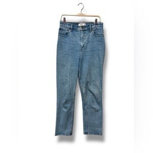 Abercrombie & Fitch Curve Love The 90s Ultra high Rise Jean Size 29